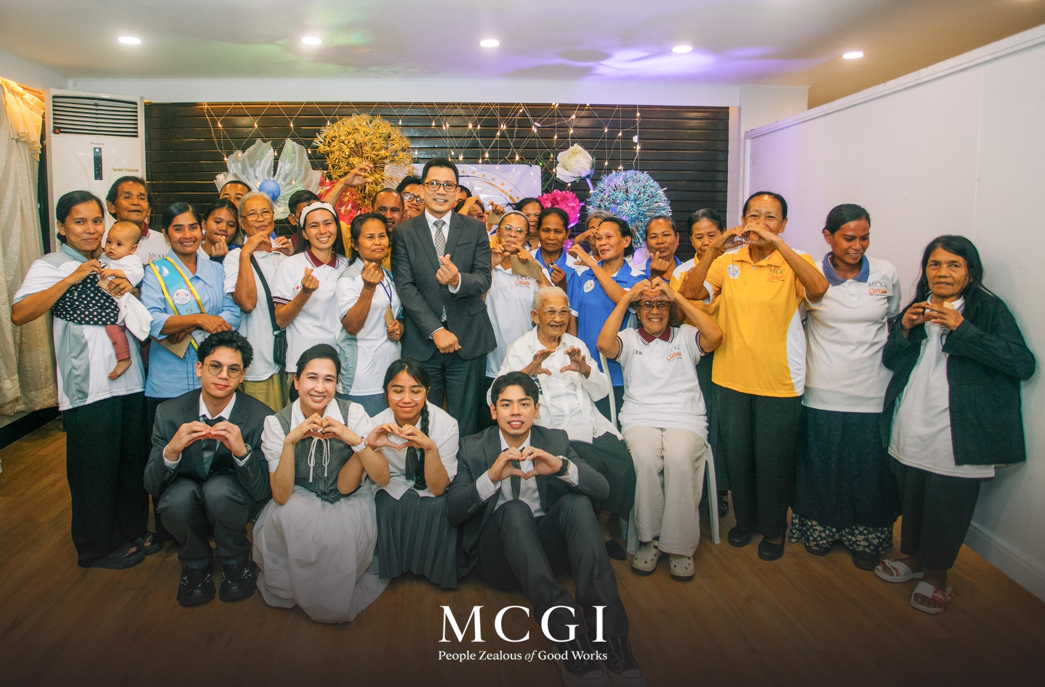 A Gift of Love: Kuya Daniel and Ate Arlene's Financial Aid Brings Hope ...
